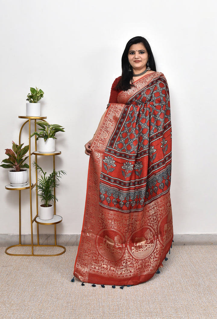 DEVIKA : AJRAKH DOLA SILK SAREE WITH NAKSHI ZARI PALLU