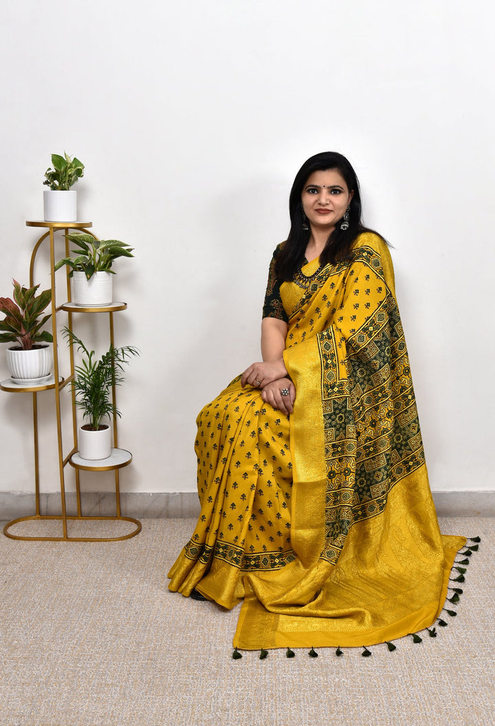 BHUMI : AJRAKH DOLA SILK SAREE WITH NAKSHI ZARI PALLU