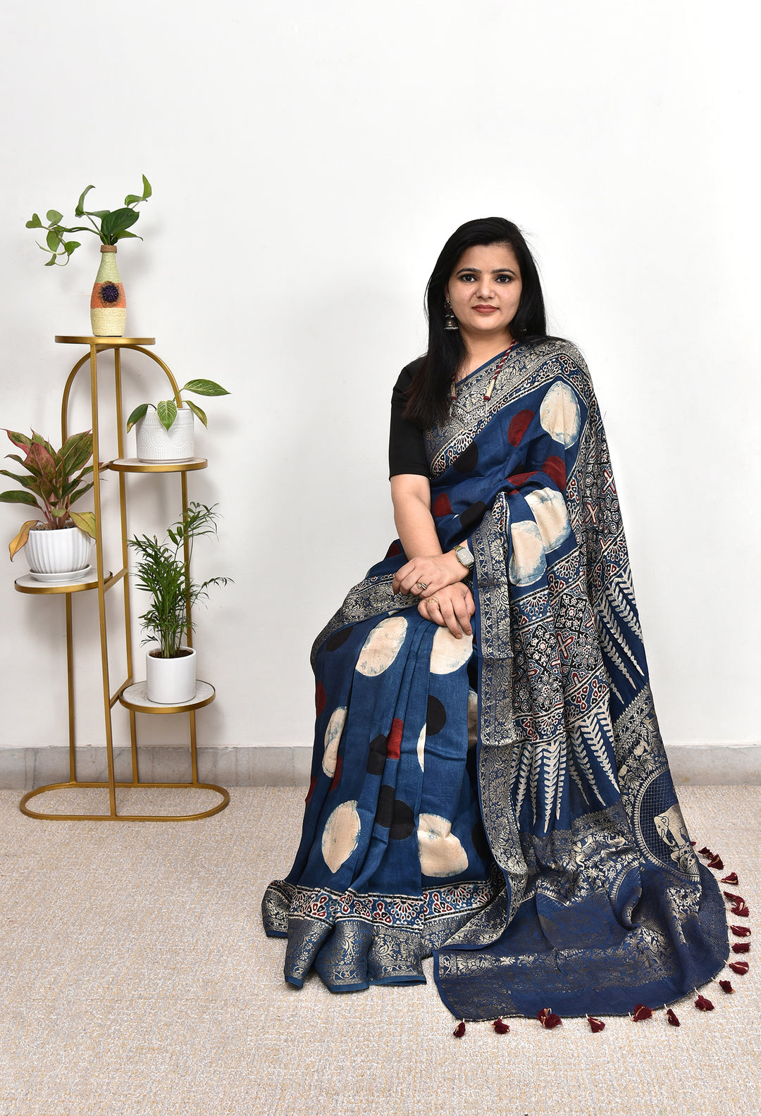 UPASANA : AJRAKH DOLA SILK SAREE WITH NAKSHI ZARI PALLU